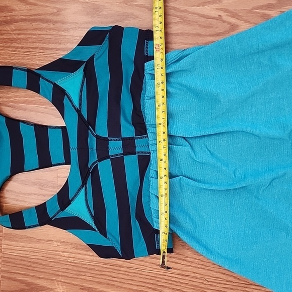 Lululemon Racerback top size 8 - Picture 3 of 8
